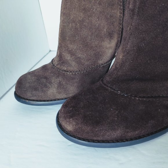 RALPH LAUREN Genuine Suede booties - Picture 4 of 8